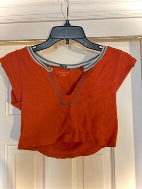 Sexy Y2K Women’s Ribbed Orange Crop Top with Contrast Trim - Size Medium